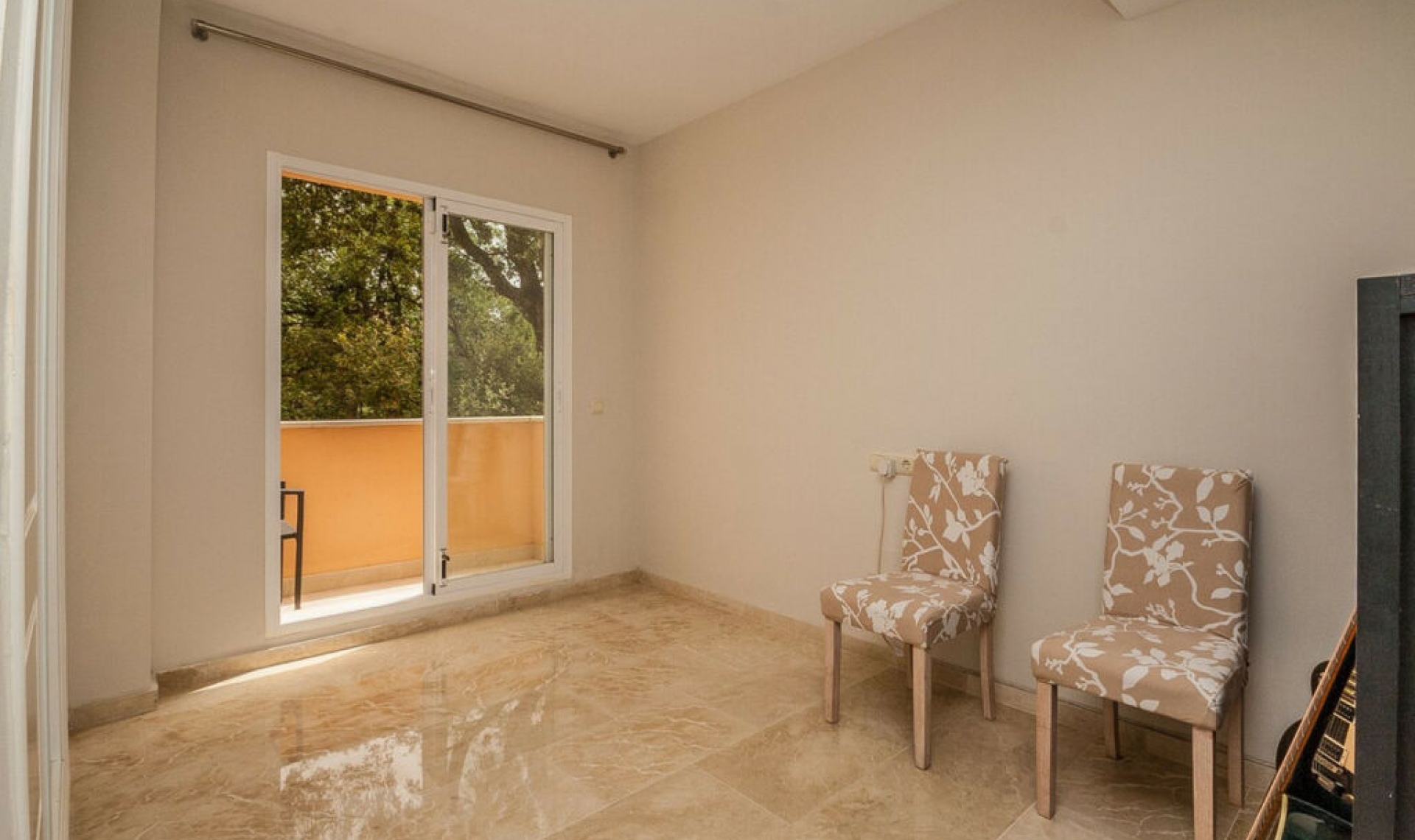 Resale - Apartment -
Elviria