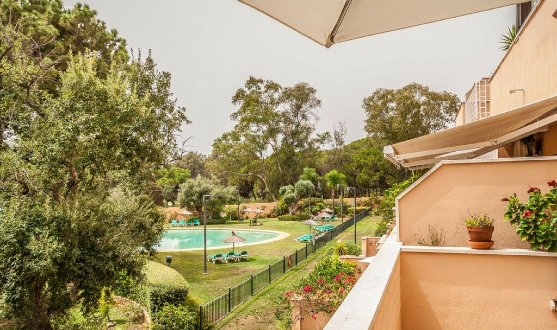 Resale - Apartment -
Elviria