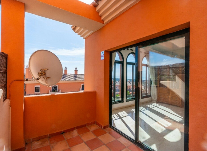 Resale - Apartment -
Elviria