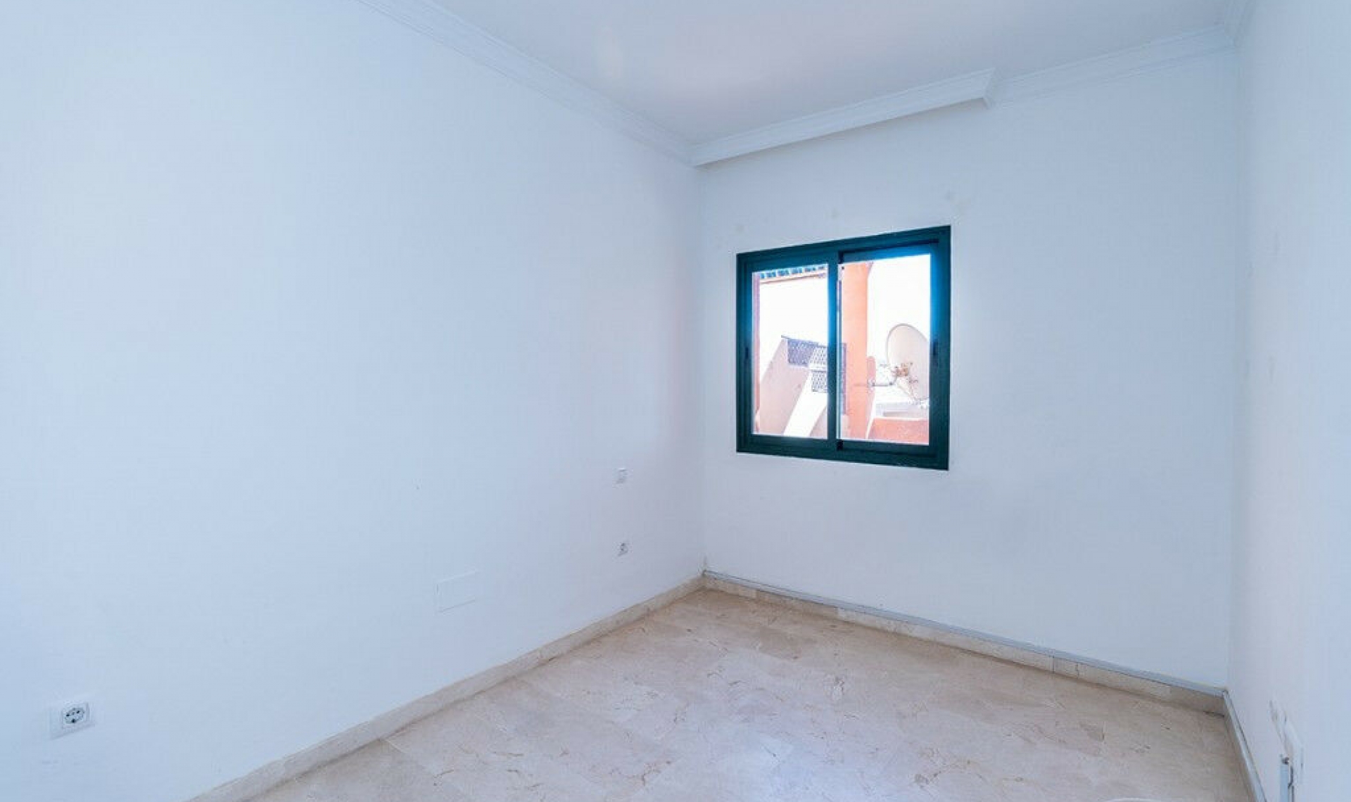 Resale - Apartment -
Elviria