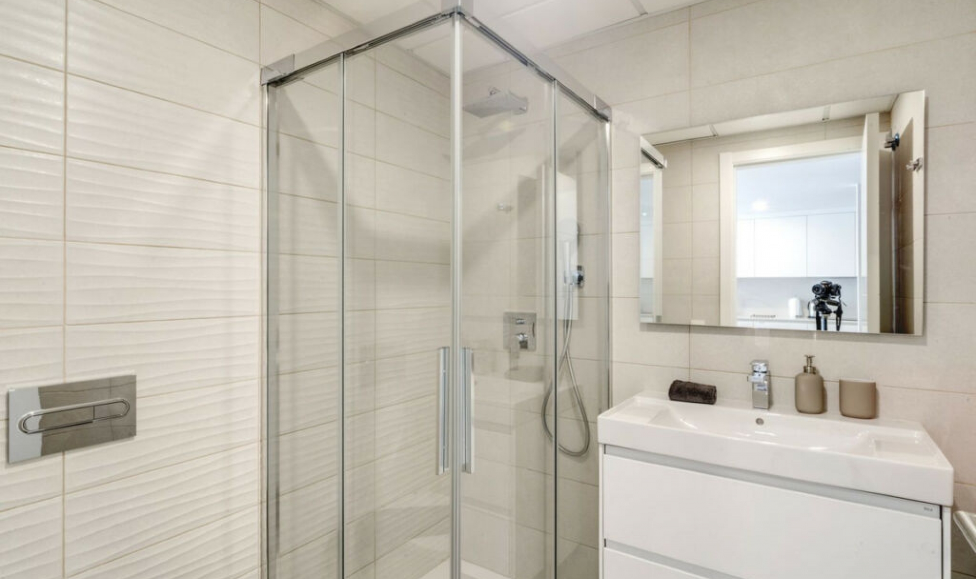 Resale - Apartment -
Elviria