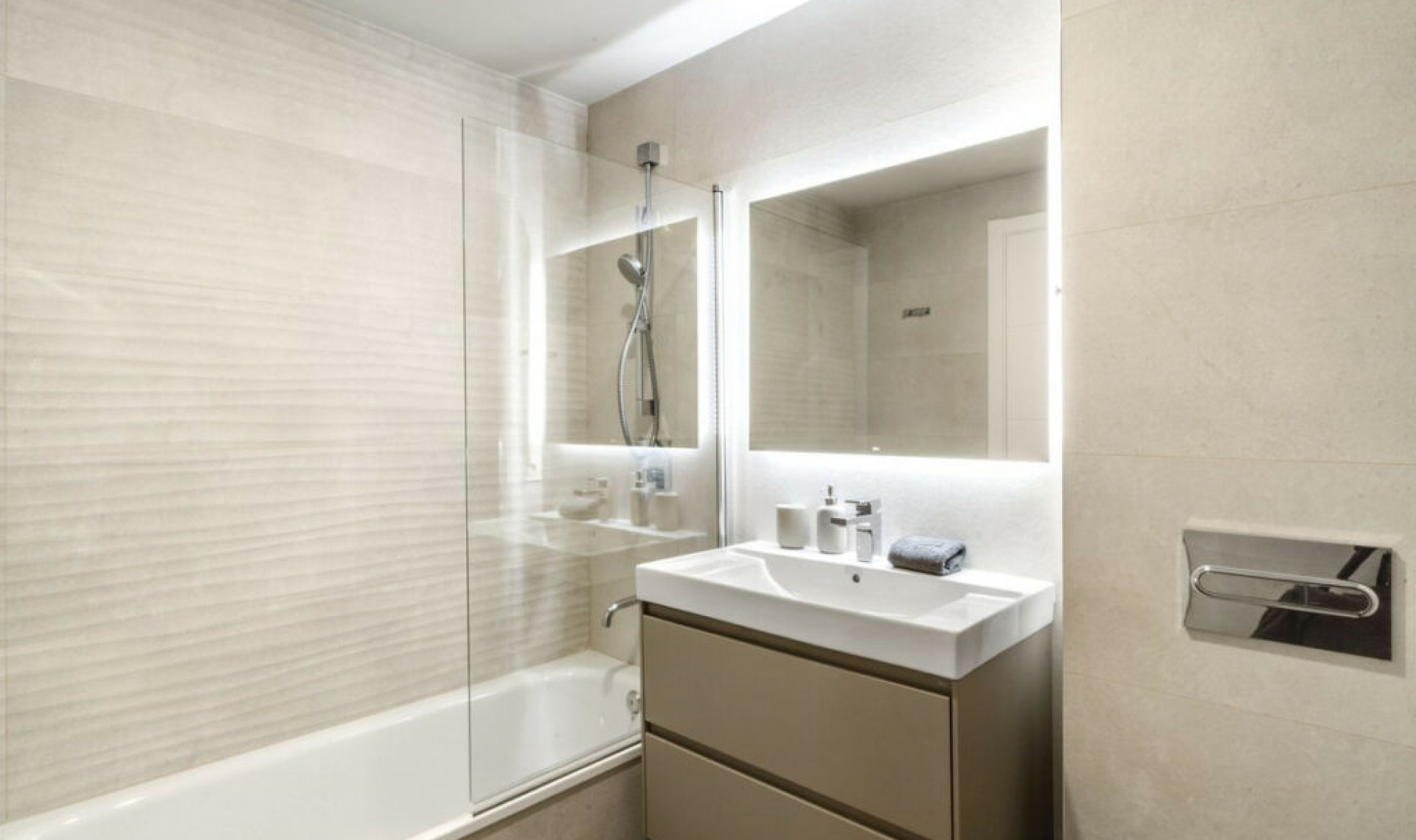 Resale - Apartment -
Elviria