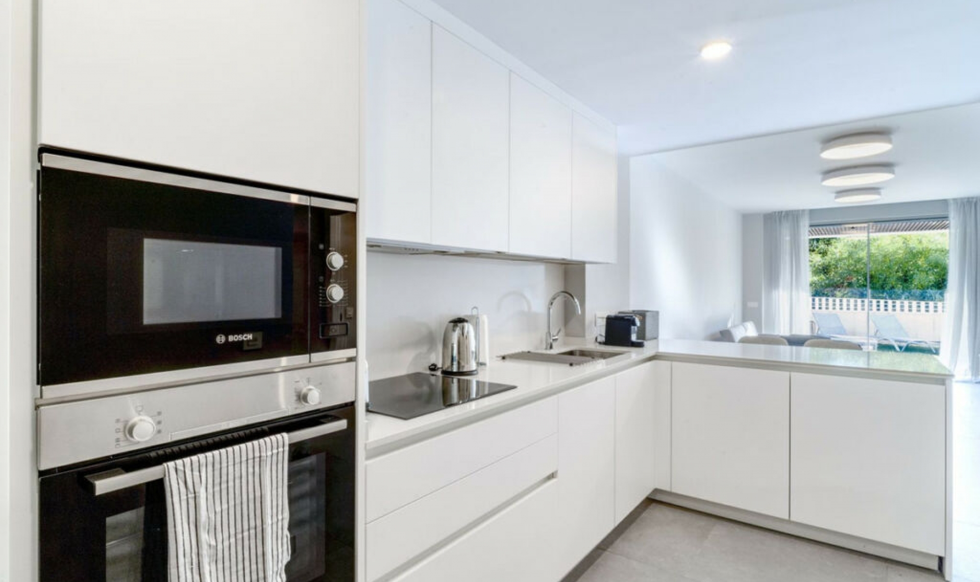 Resale - Apartment -
Elviria