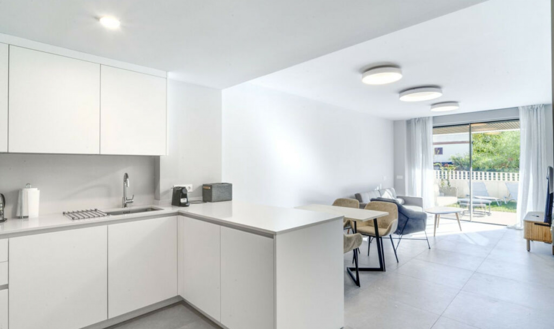 Resale - Apartment -
Elviria