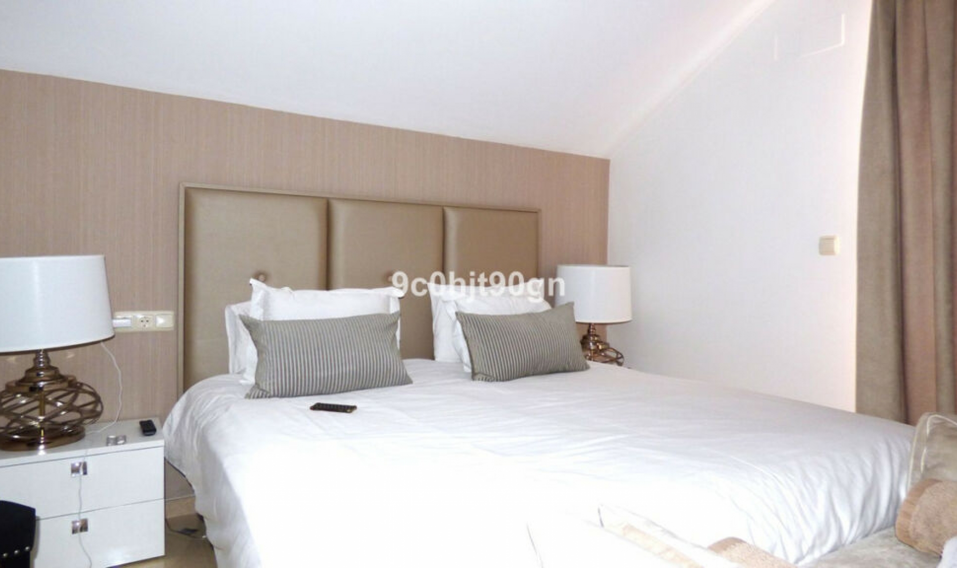 Resale - Apartment -
Elviria