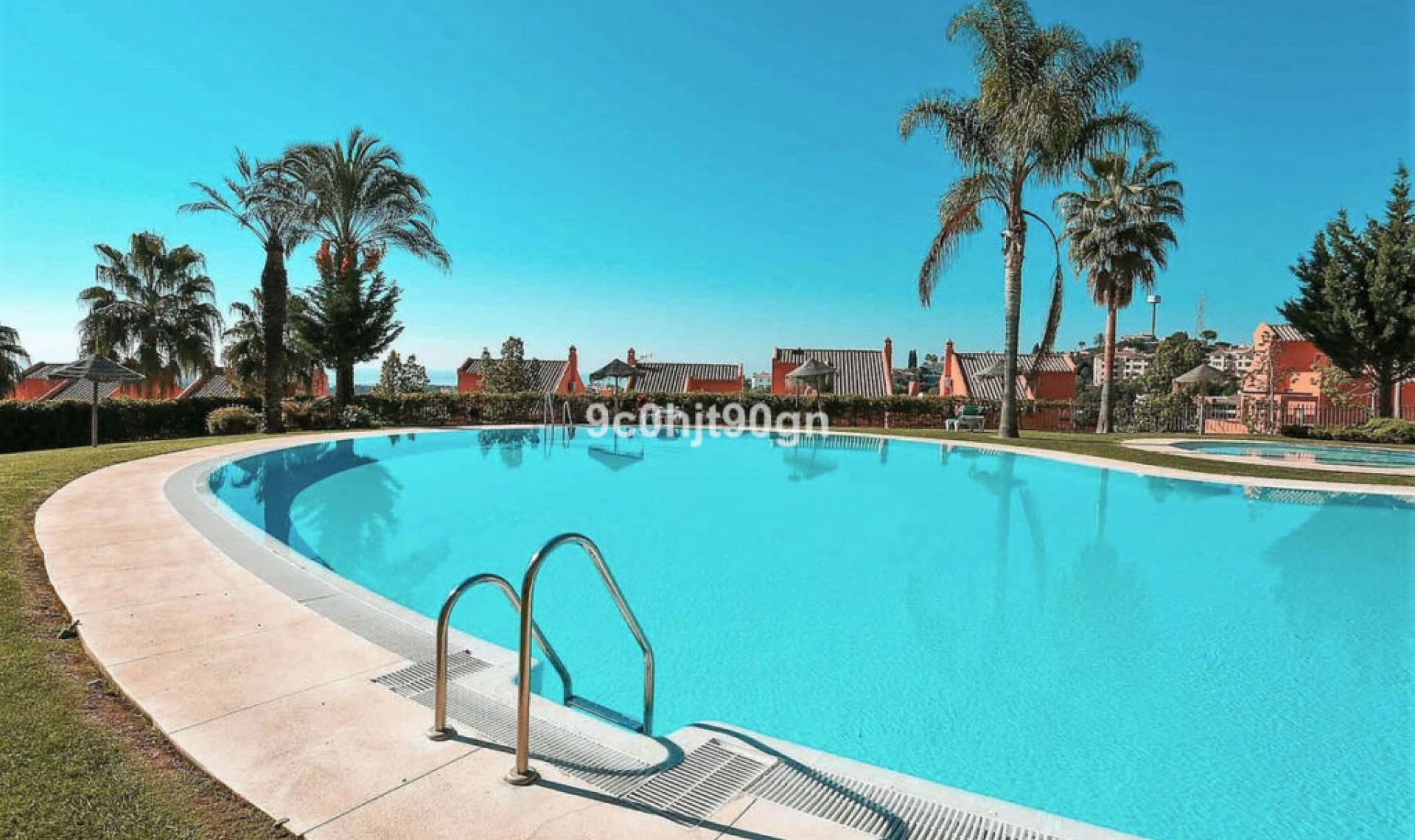 Resale - Apartment -
Elviria