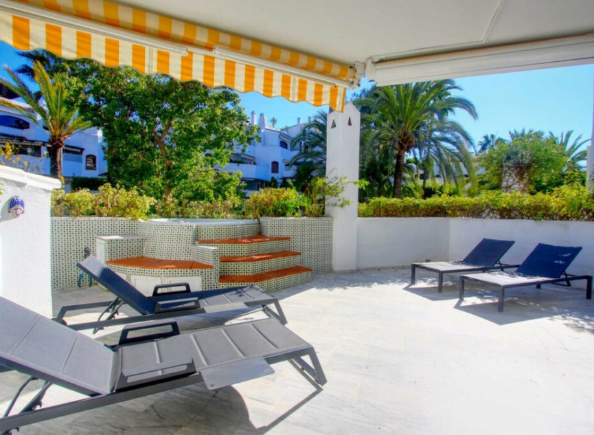 Resale - Apartment -
Elviria