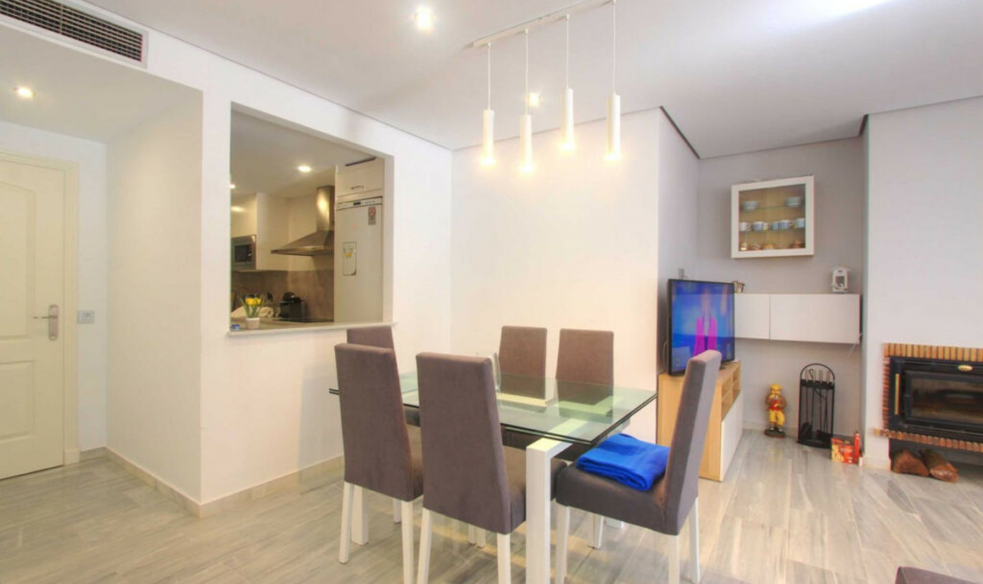 Resale - Apartment -
Elviria