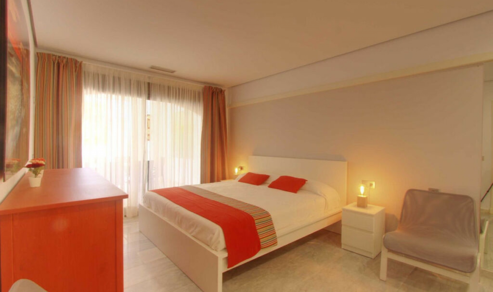 Resale - Apartment -
Elviria