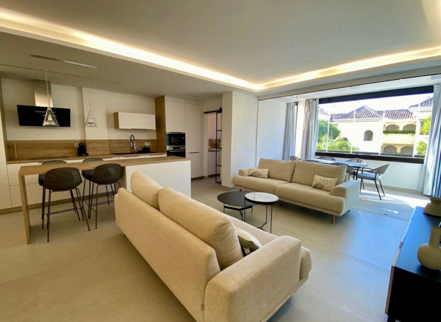 Resale - Apartment -
Elviria