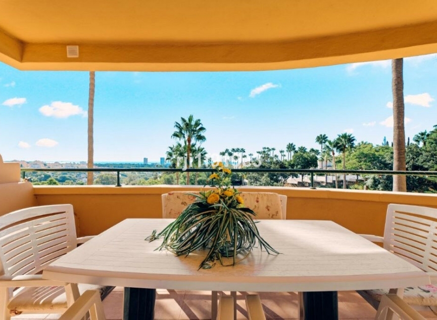 Resale - Apartment -
Elviria