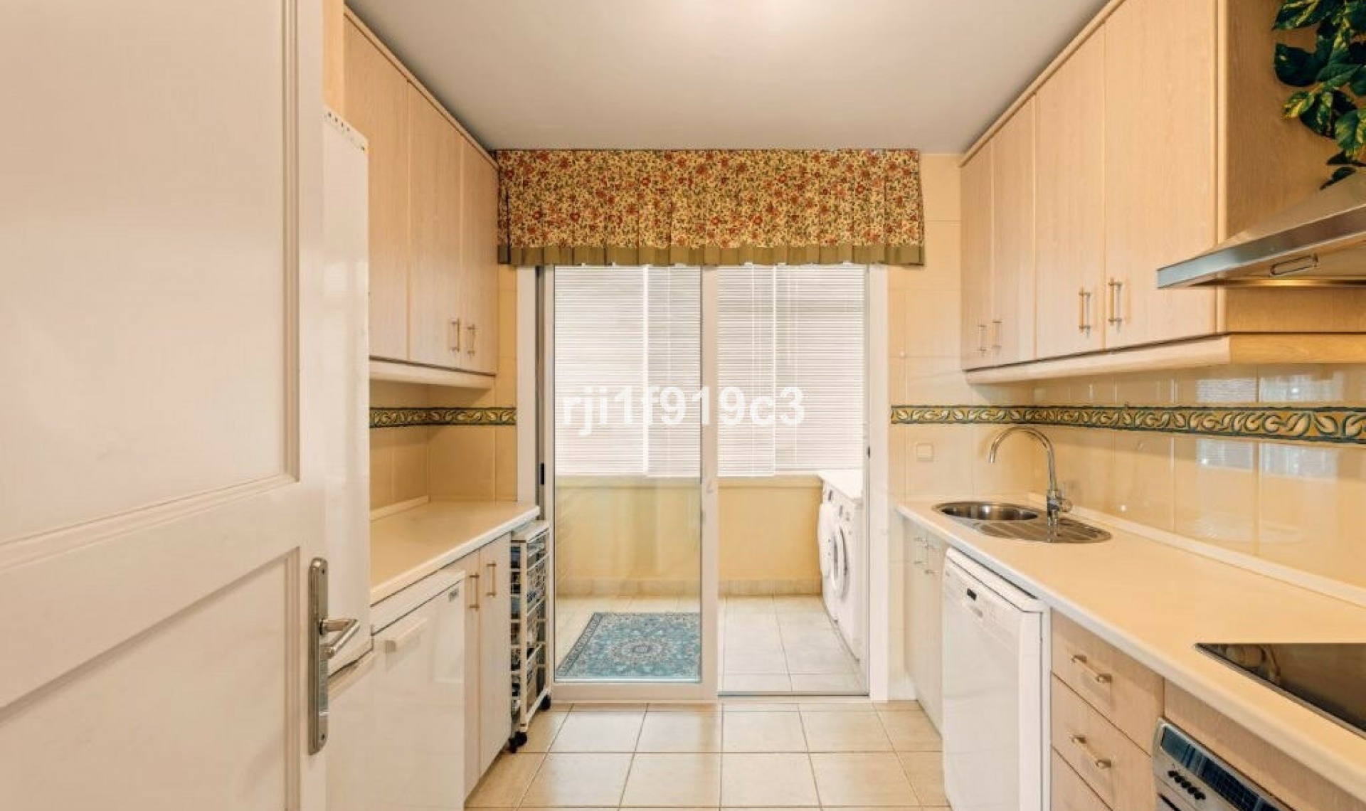 Resale - Apartment -
Elviria