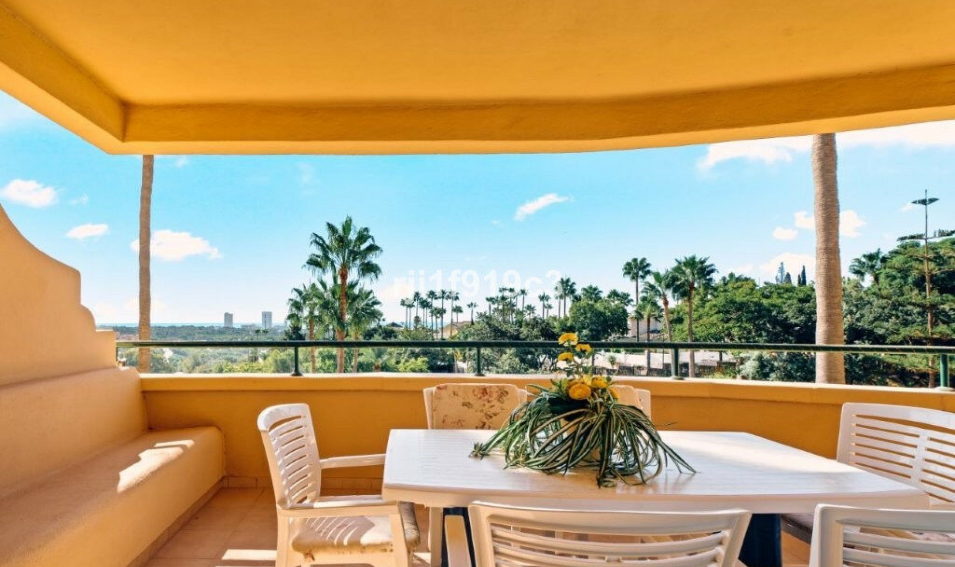 Resale - Apartment -
Elviria