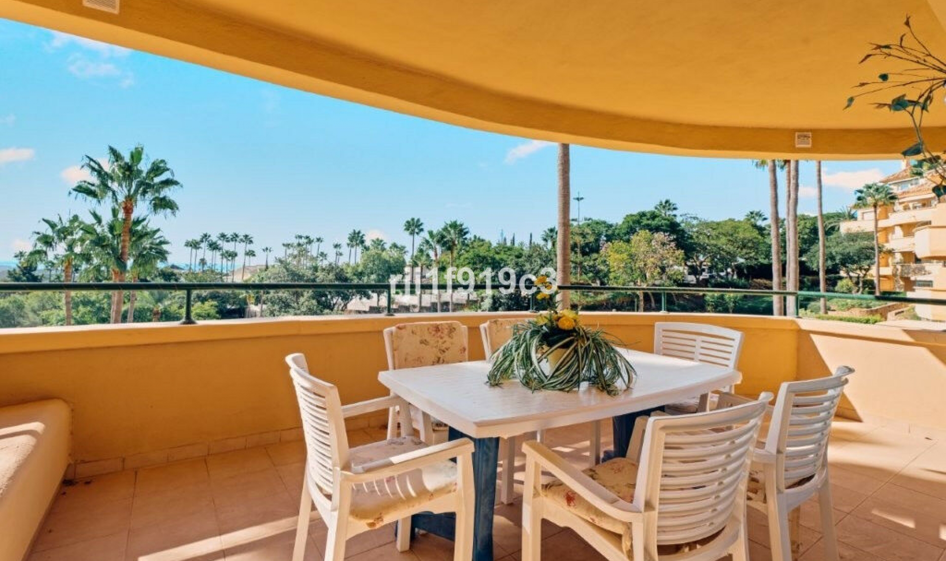Resale - Apartment -
Elviria