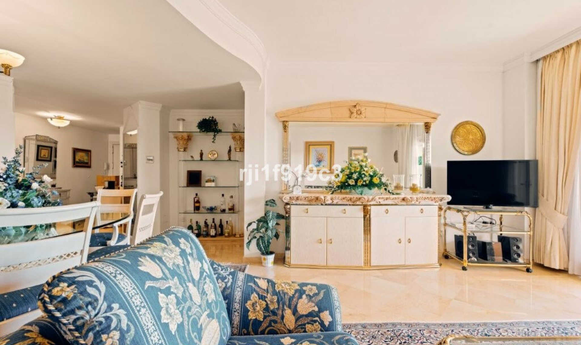 Resale - Apartment -
Elviria