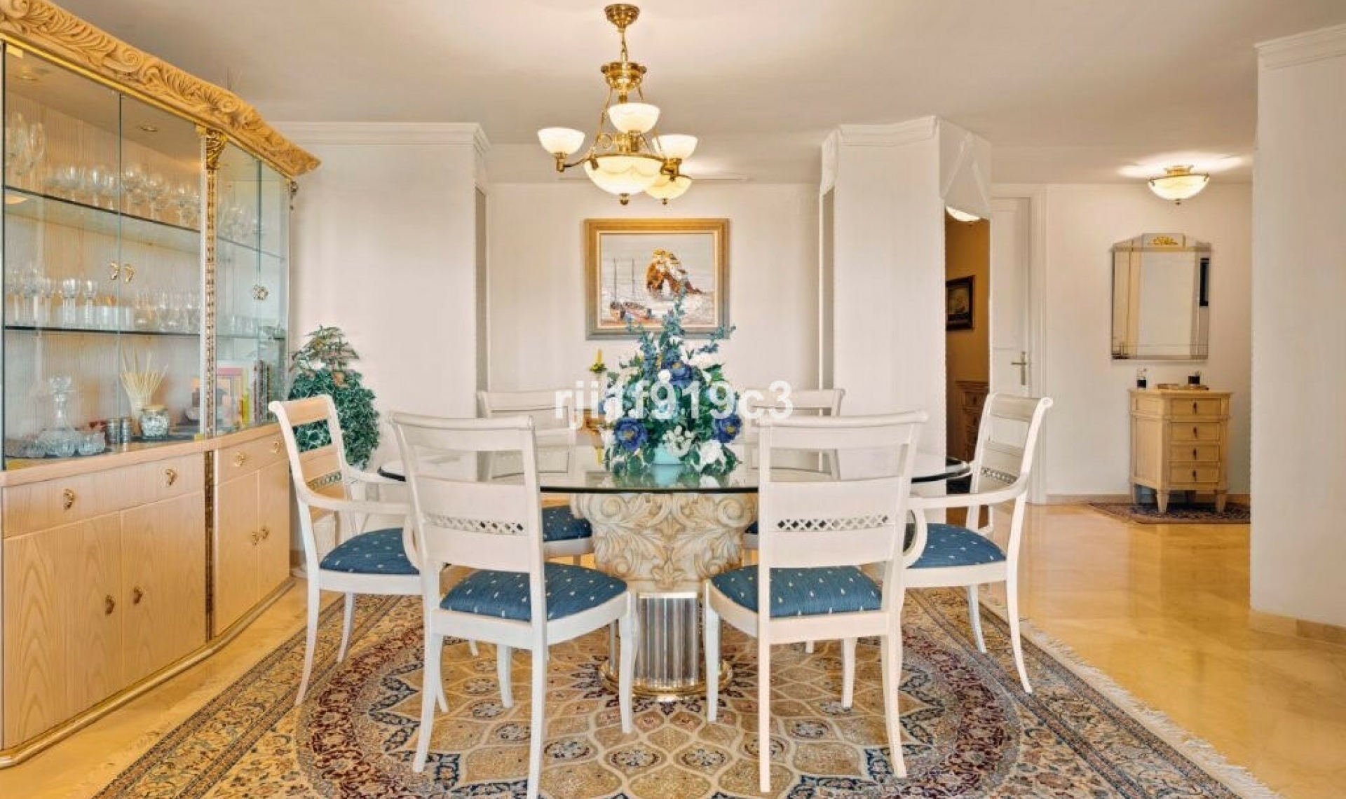 Resale - Apartment -
Elviria