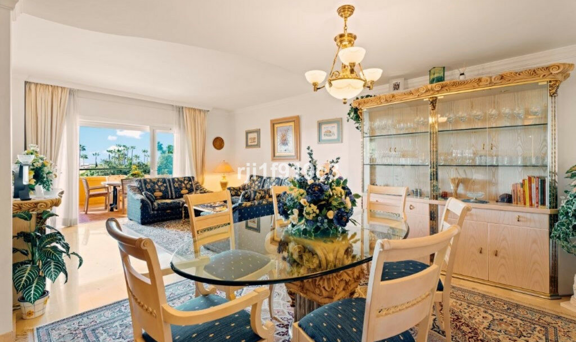 Resale - Apartment -
Elviria