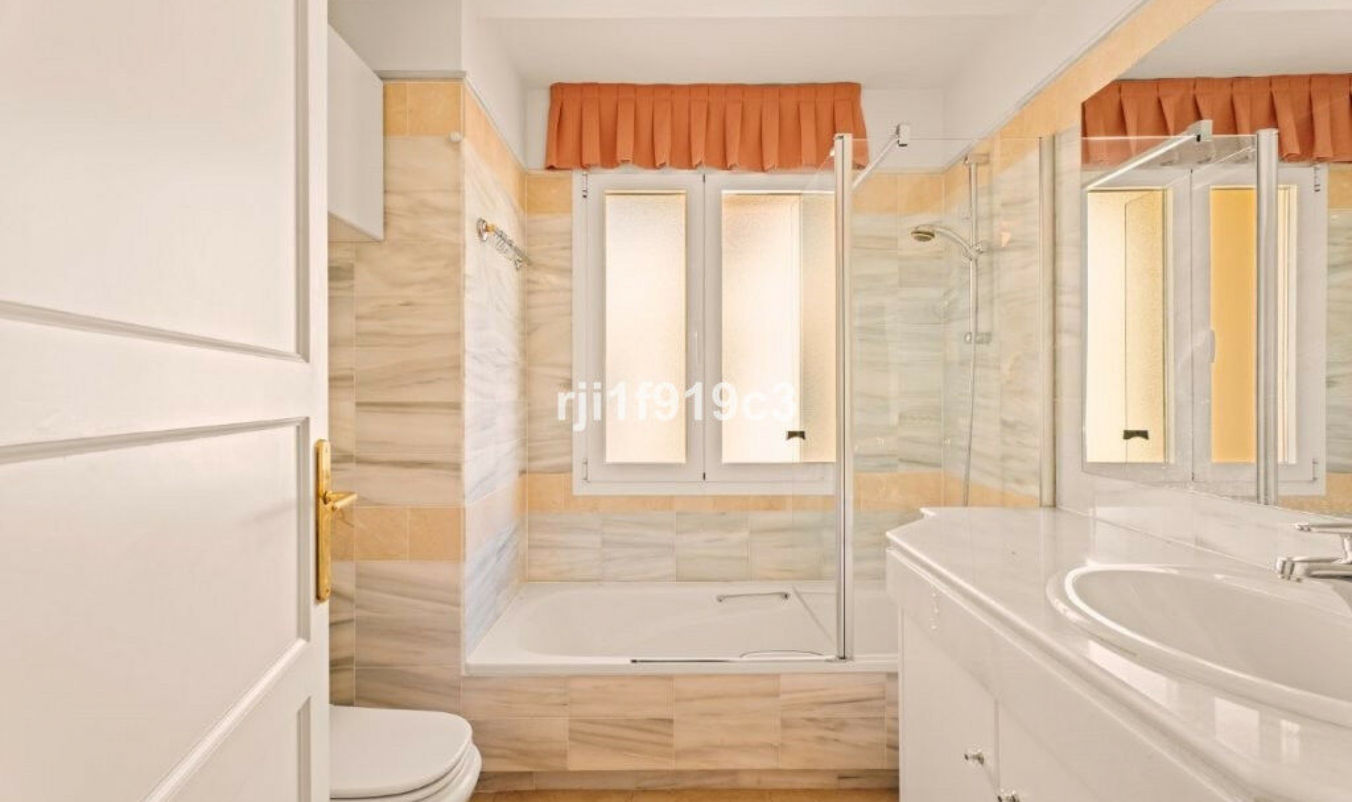 Resale - Apartment -
Elviria