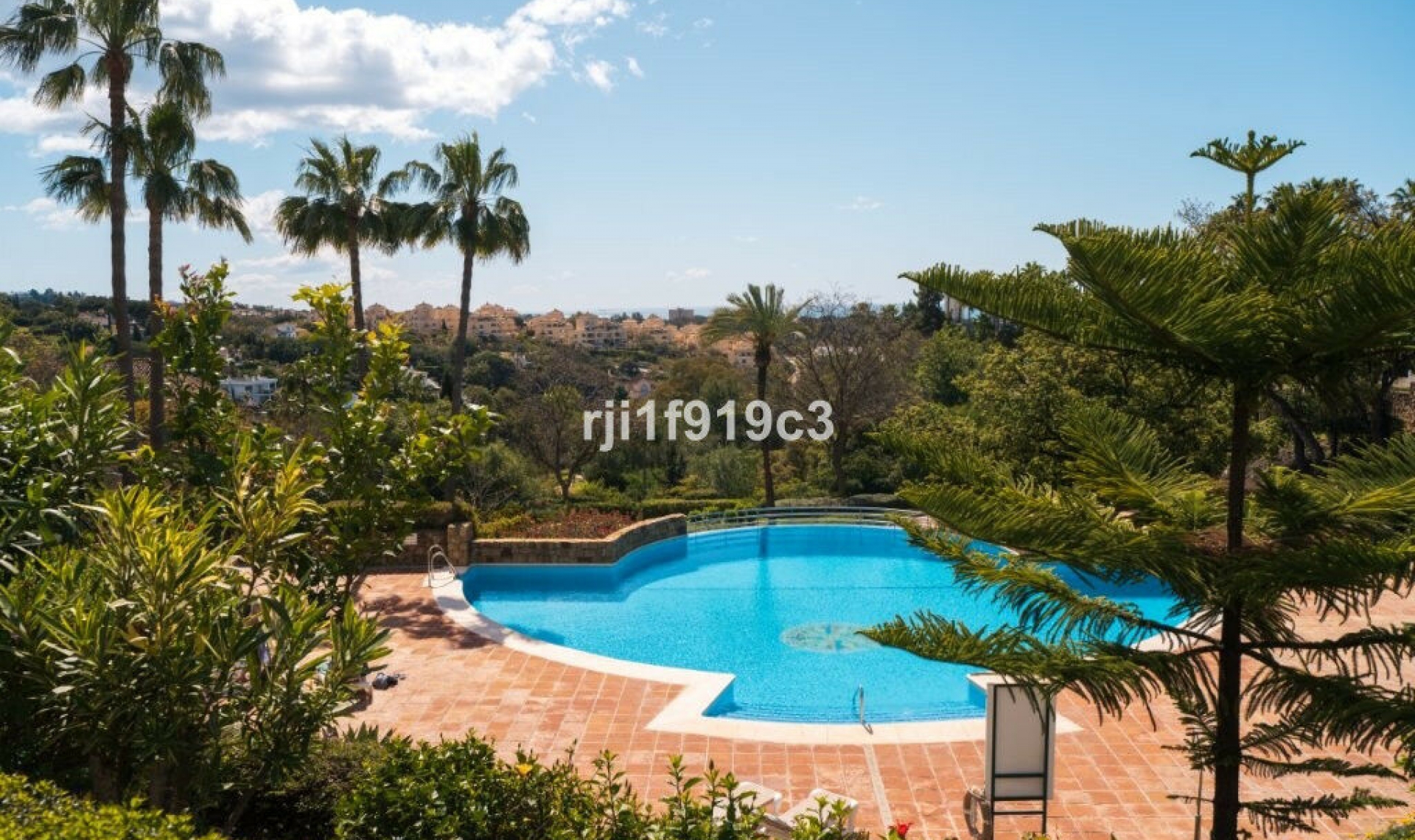 Resale - Apartment -
Elviria