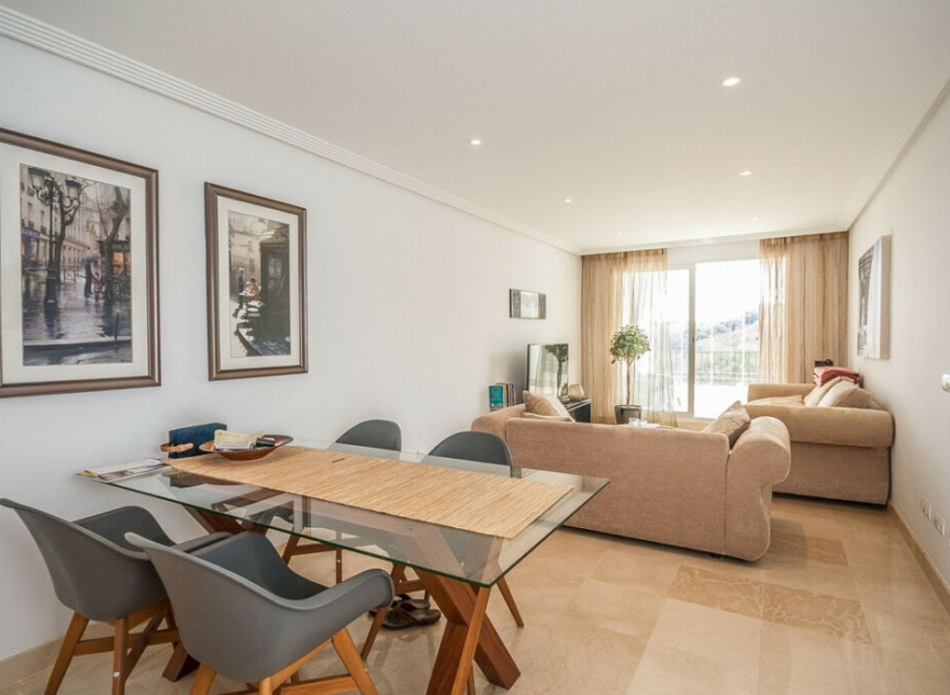 Resale - Apartment -
Elviria