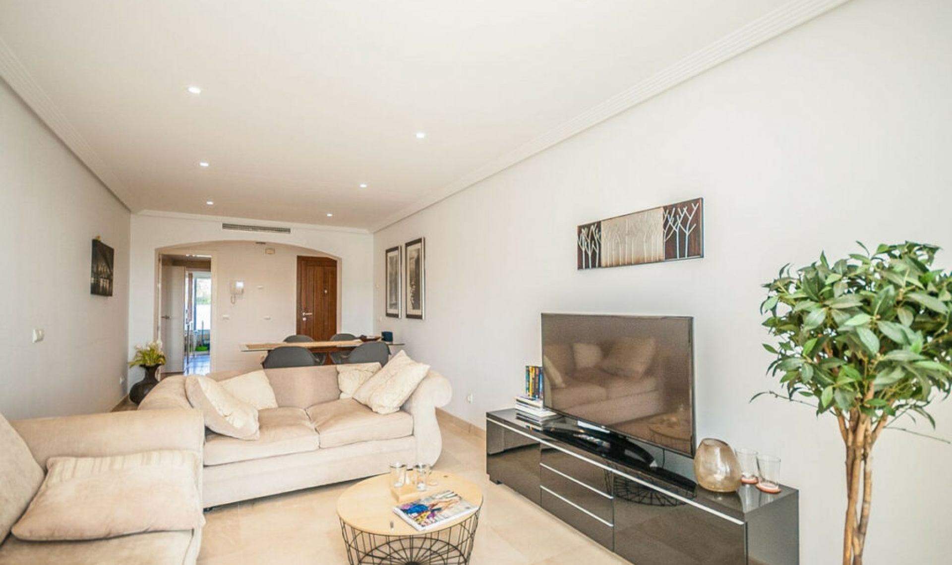 Resale - Apartment -
Elviria