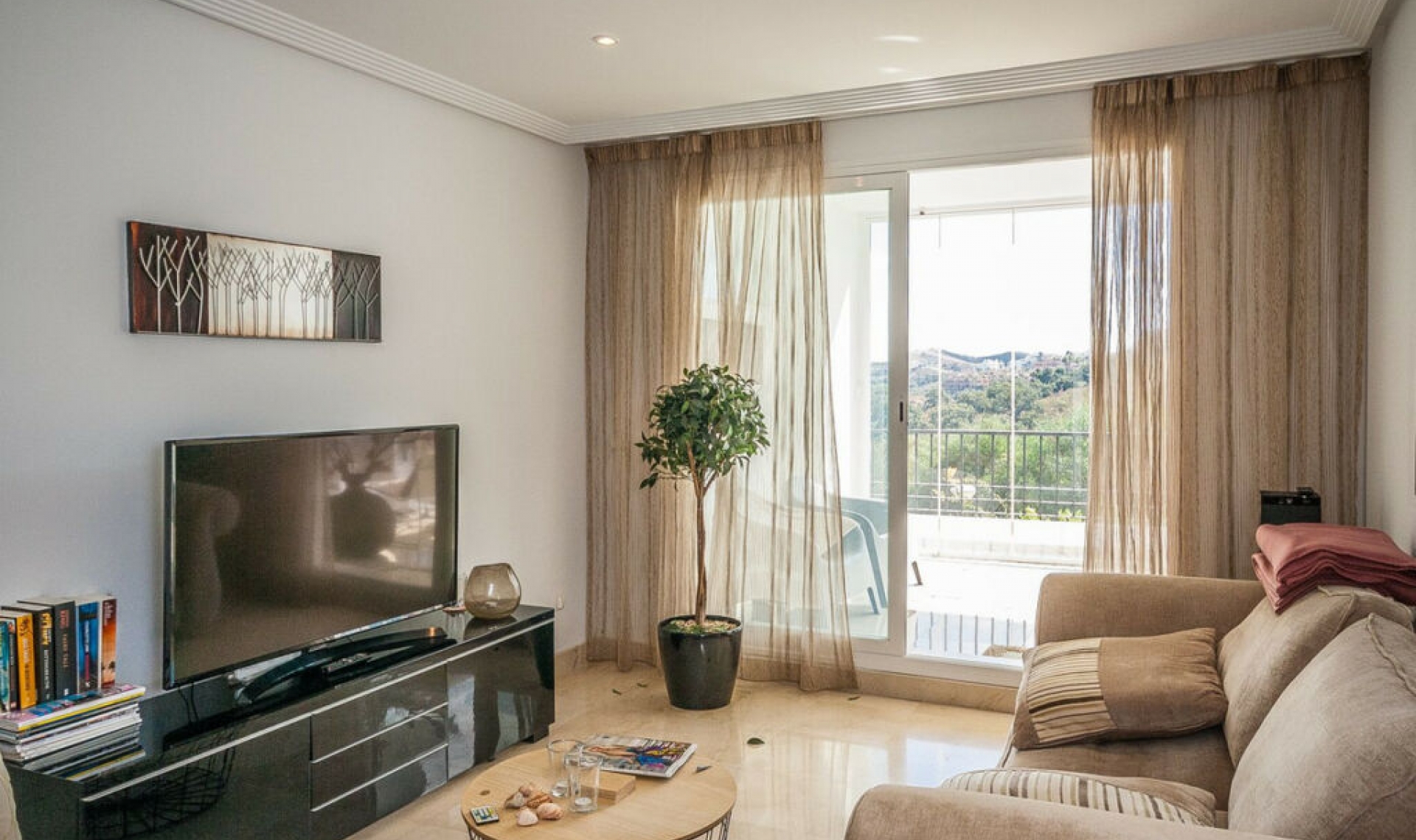 Resale - Apartment -
Elviria