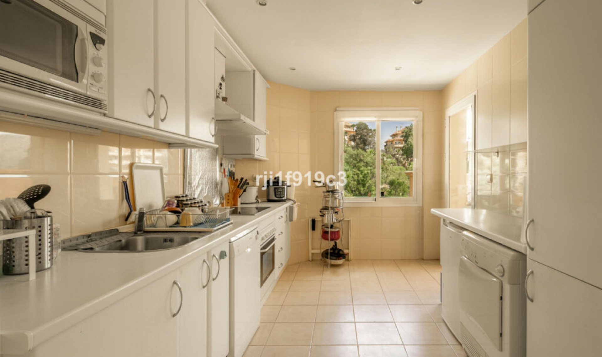 Resale - Apartment -
Elviria