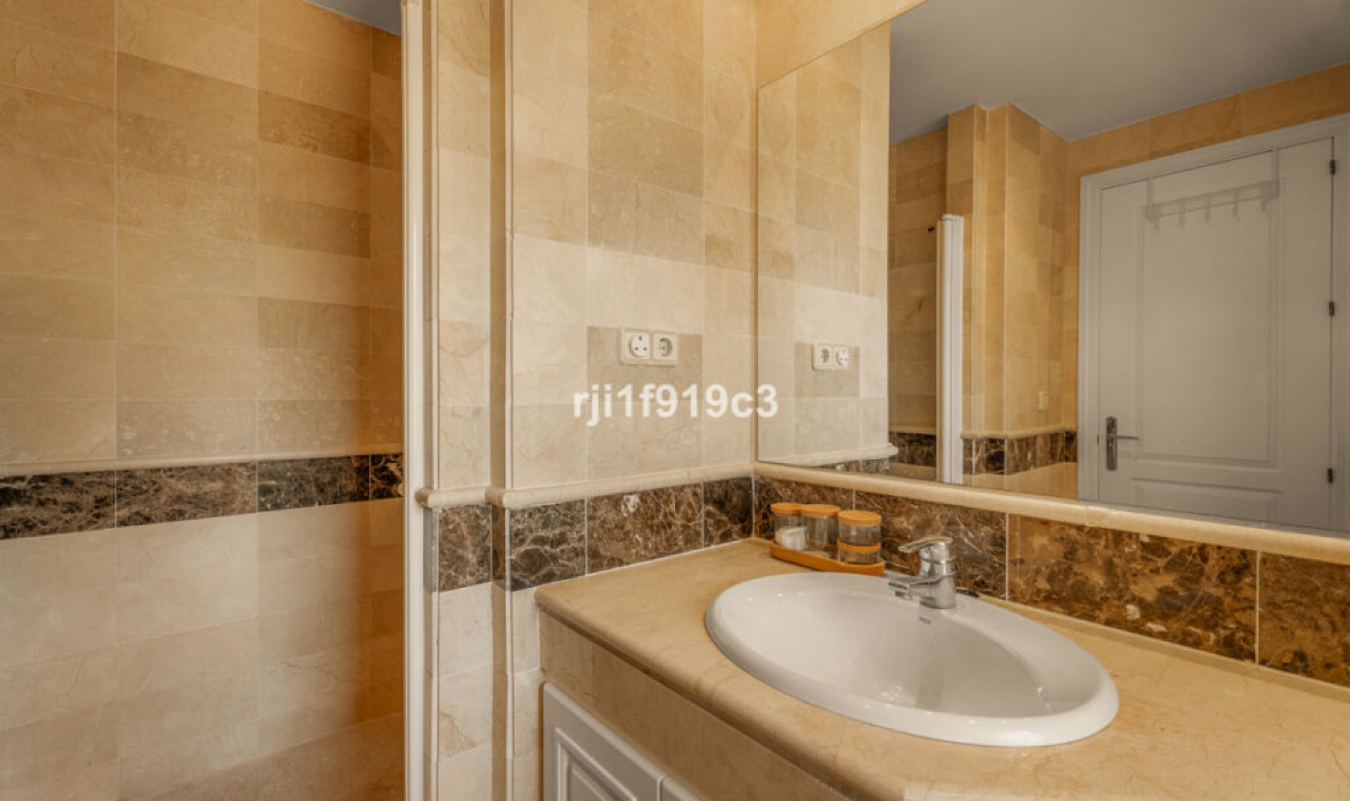 Resale - Apartment -
Elviria