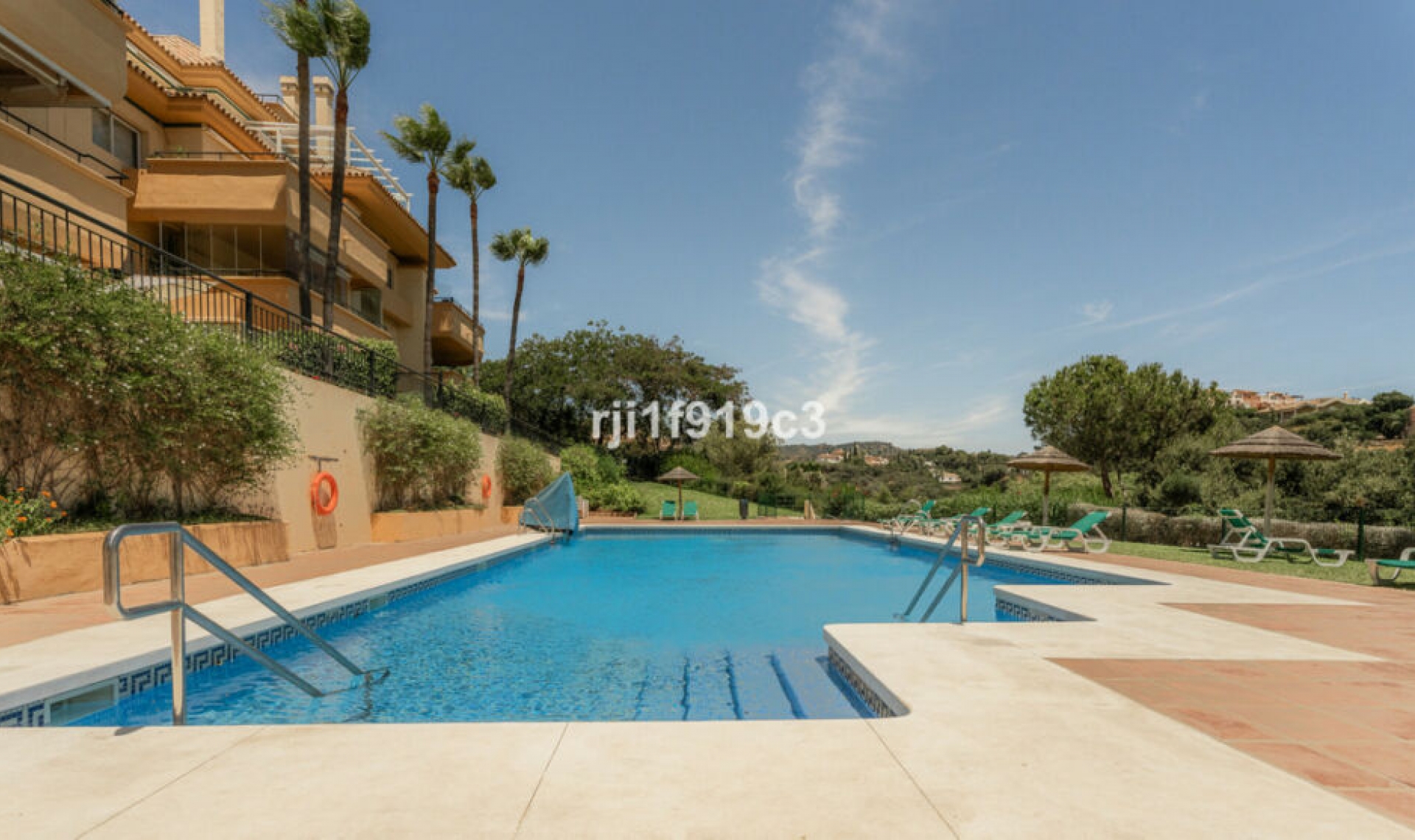 Resale - Apartment -
Elviria