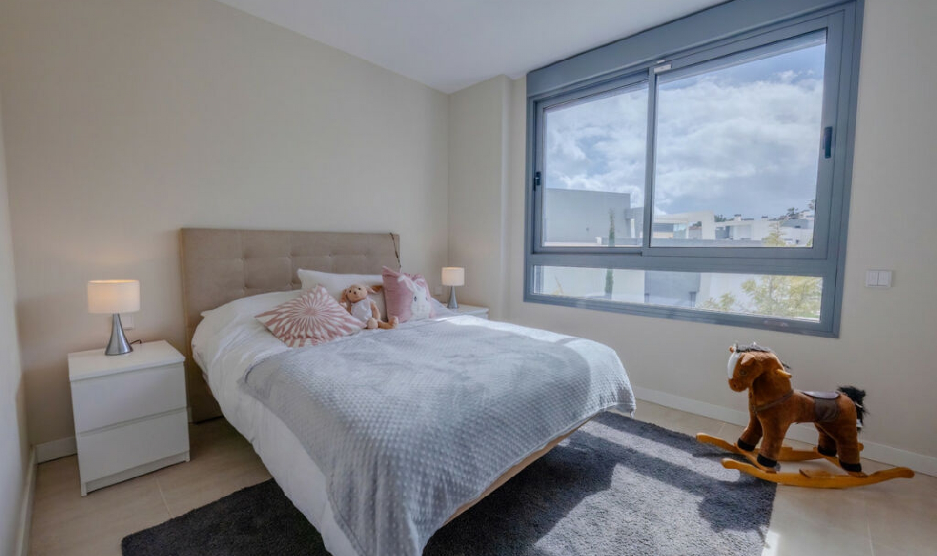 Resale - Apartment -
Estepona