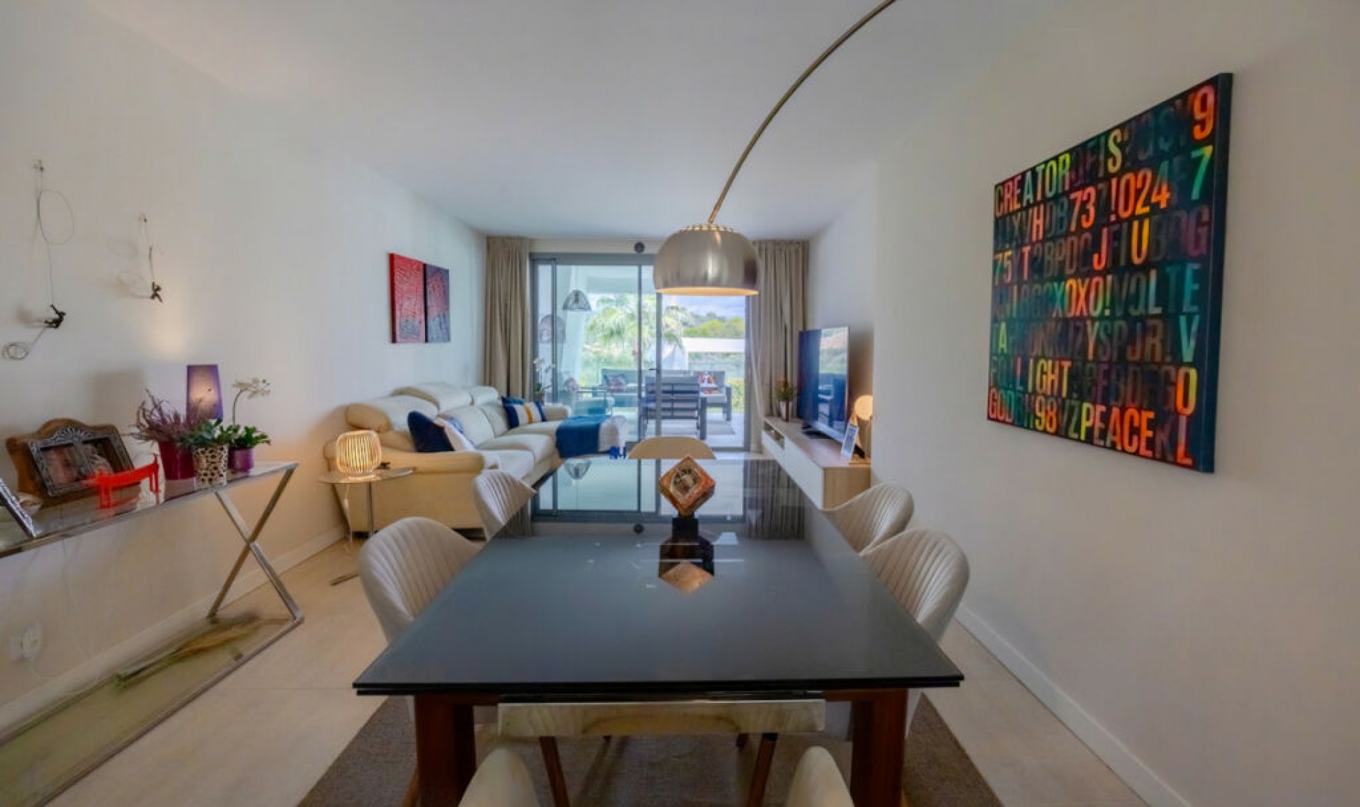 Resale - Apartment -
Estepona