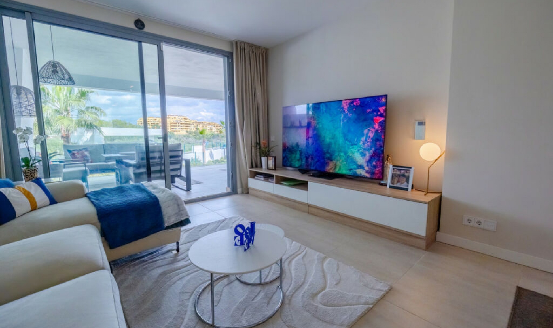 Resale - Apartment -
Estepona