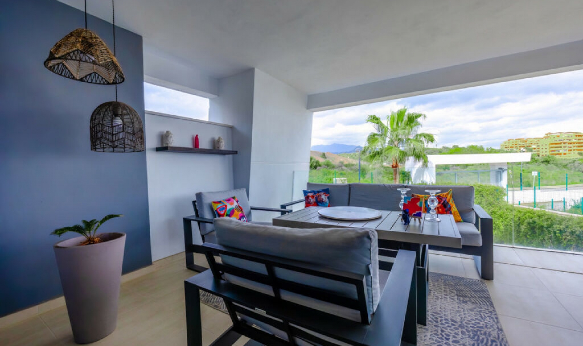 Resale - Apartment -
Estepona