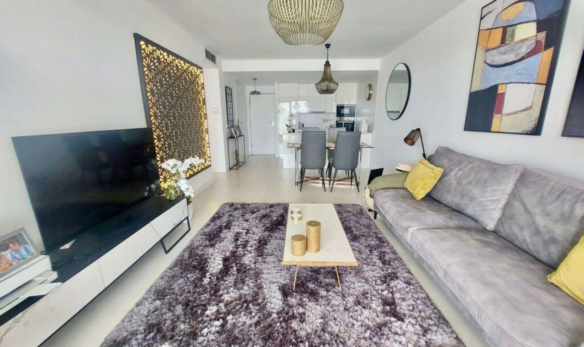 Resale - Apartment -
Estepona