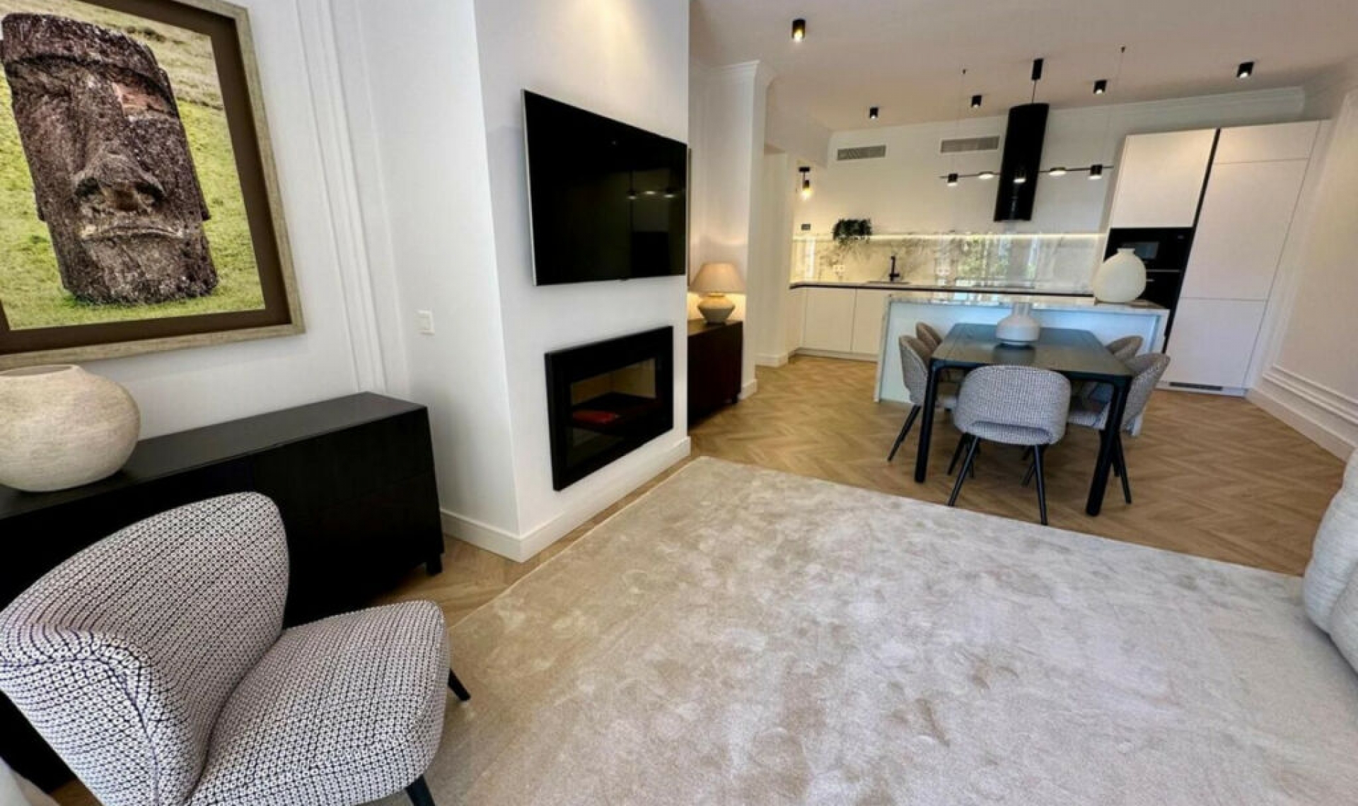 Resale - Apartment -
Estepona