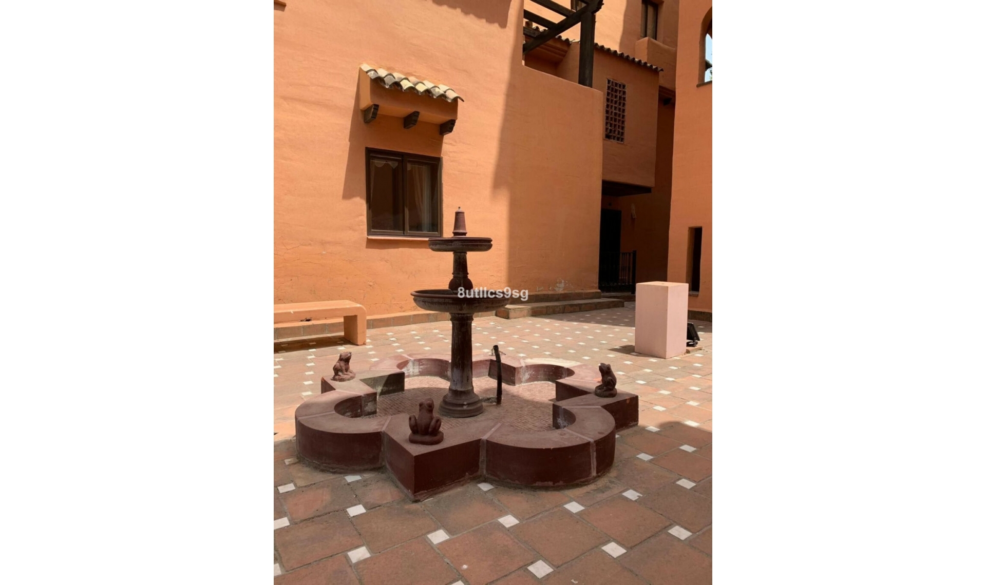 Resale - Apartment -
Estepona