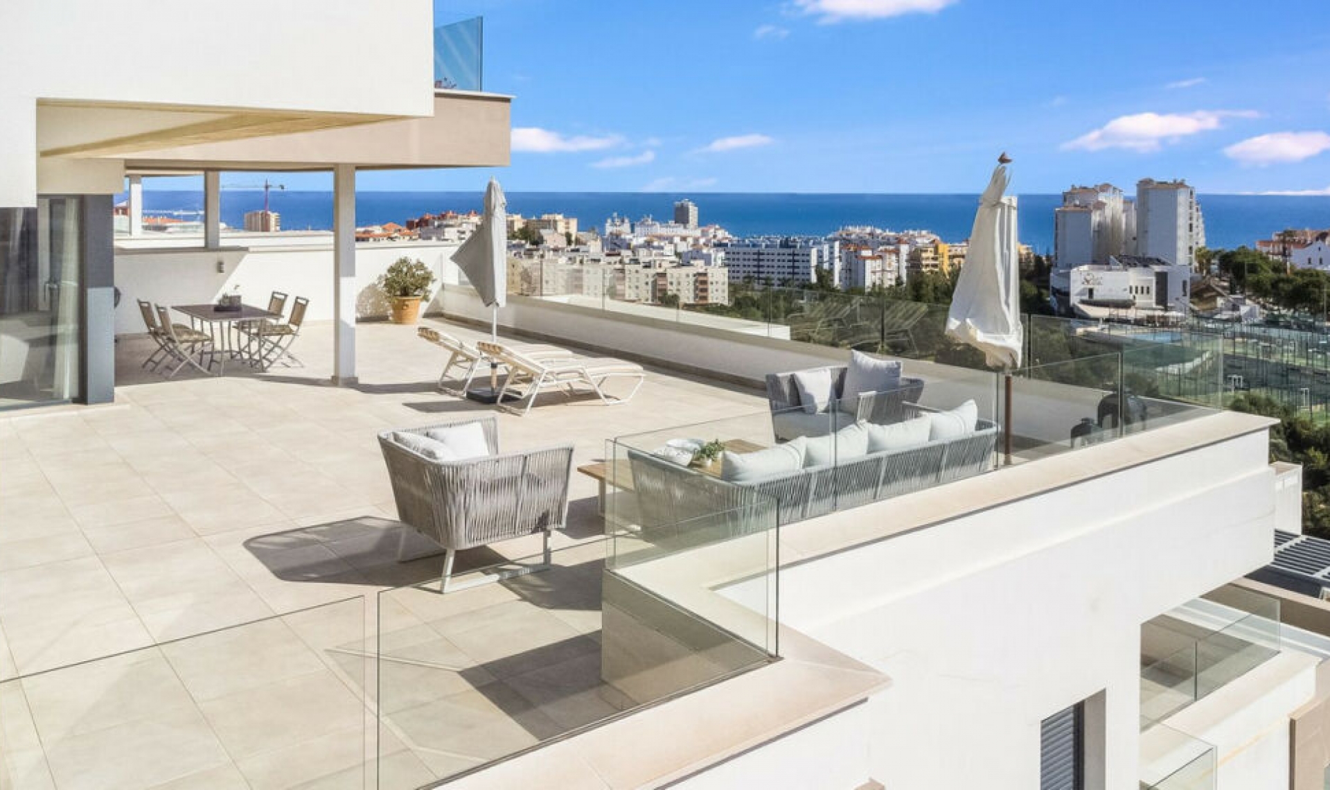 Resale - Apartment -
Estepona