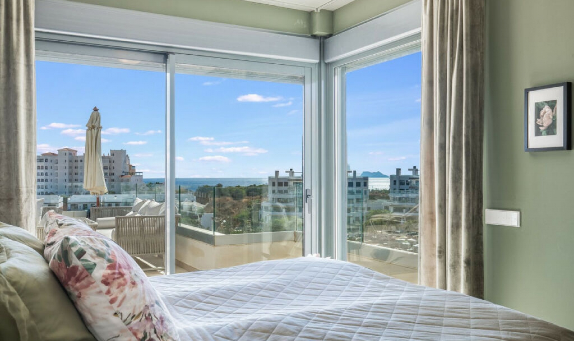 Resale - Apartment -
Estepona