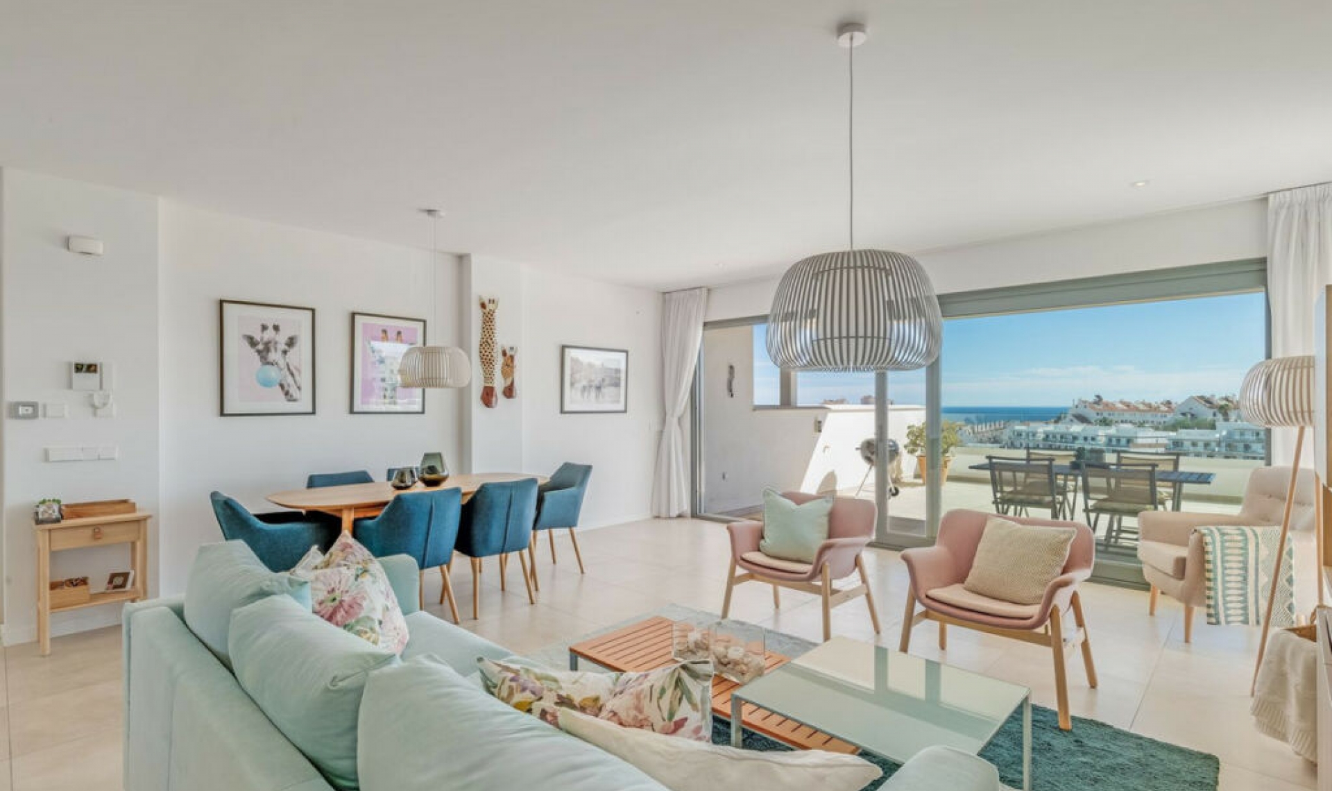 Resale - Apartment -
Estepona