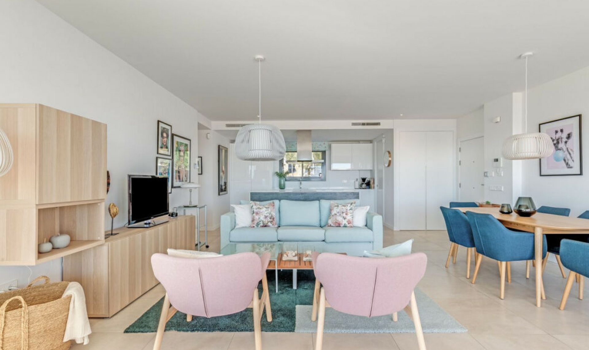 Resale - Apartment -
Estepona