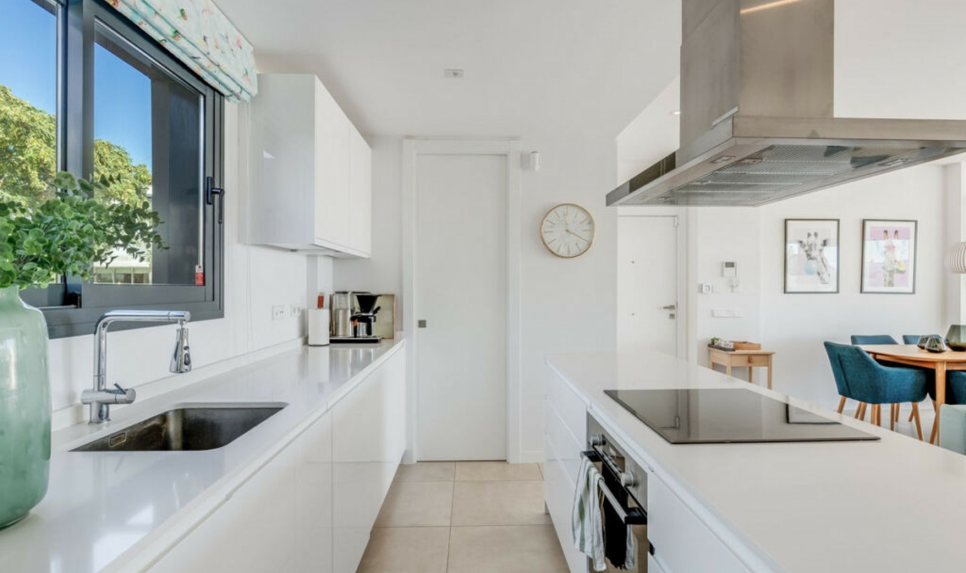 Resale - Apartment -
Estepona