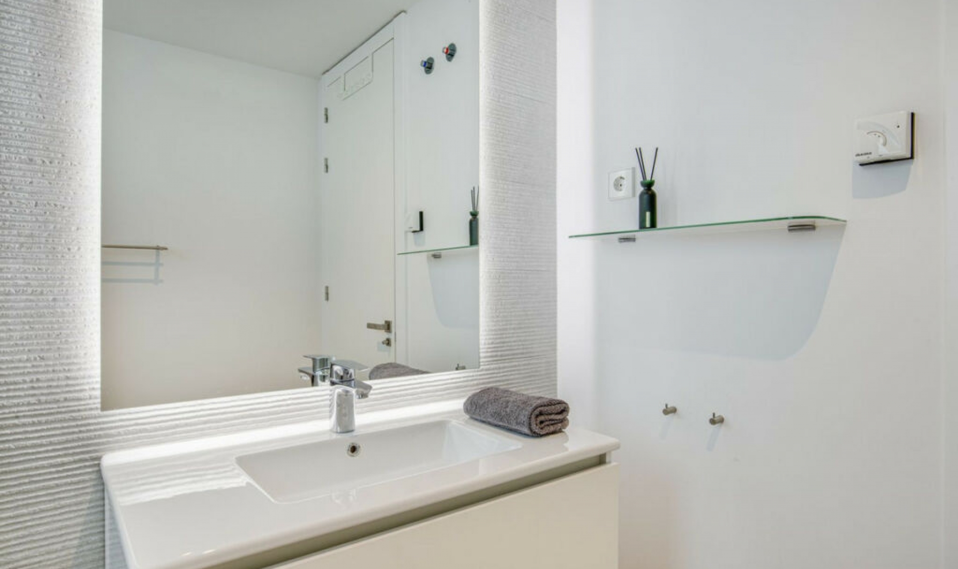 Resale - Apartment -
Estepona