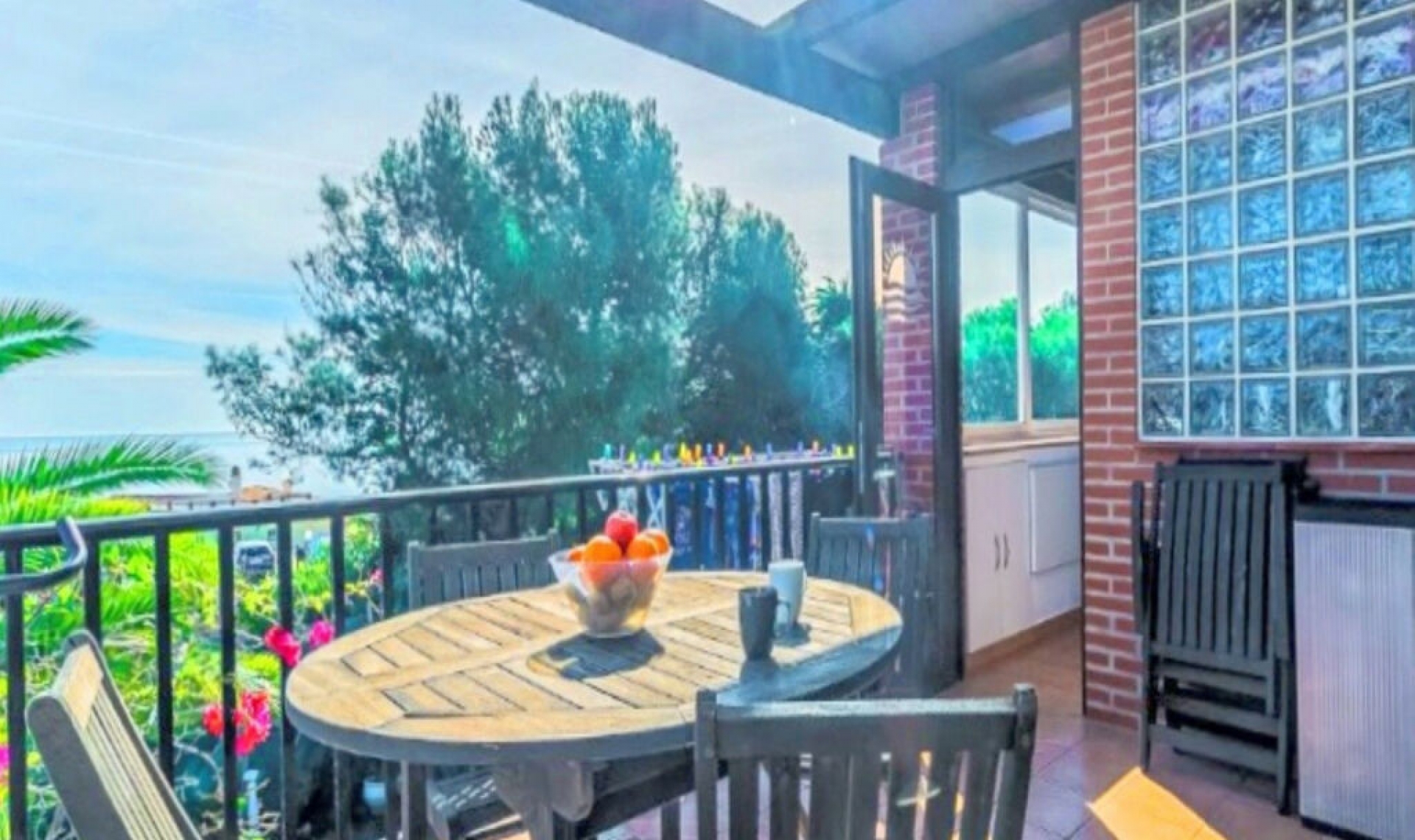 Resale - Apartment -
Estepona