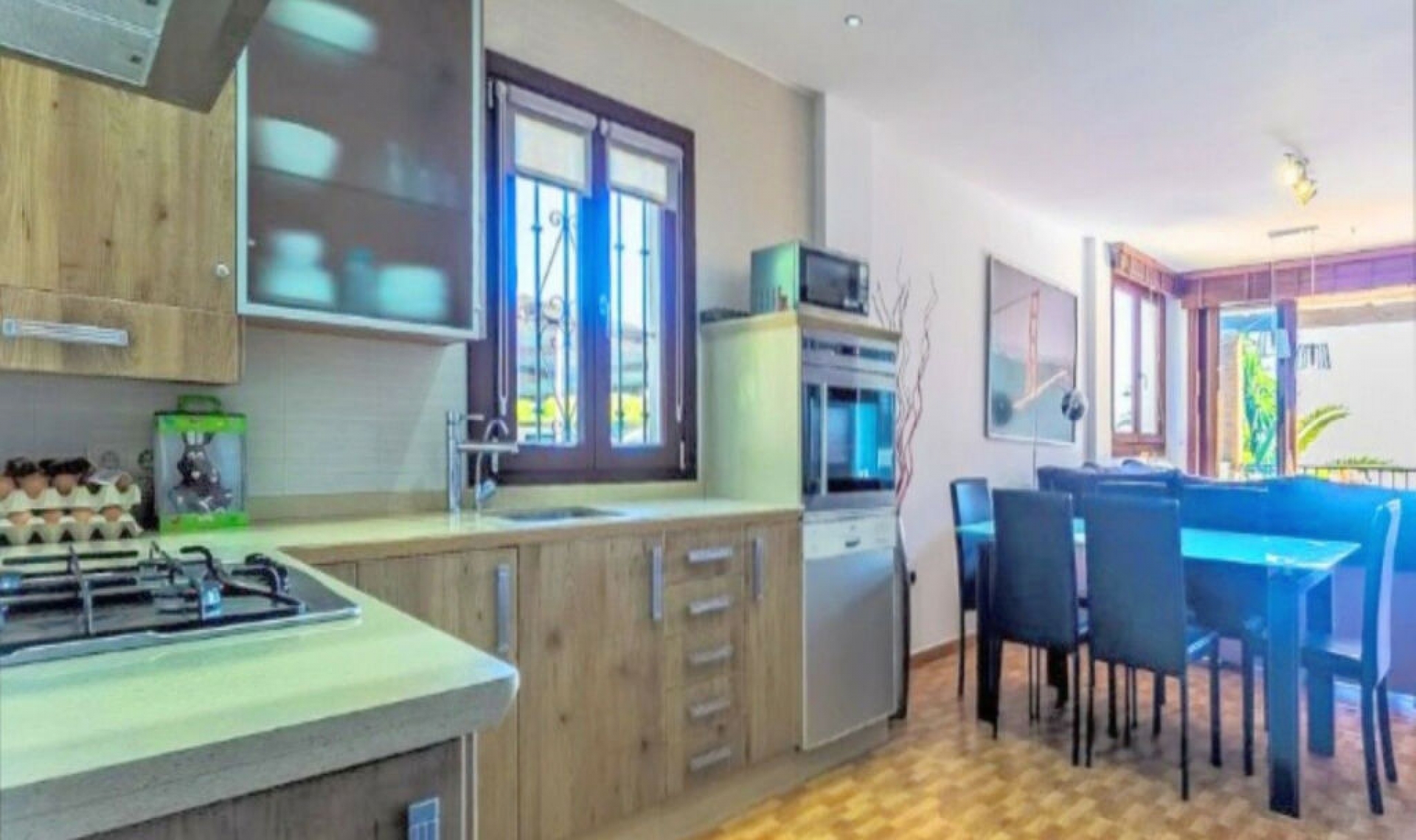 Resale - Apartment -
Estepona