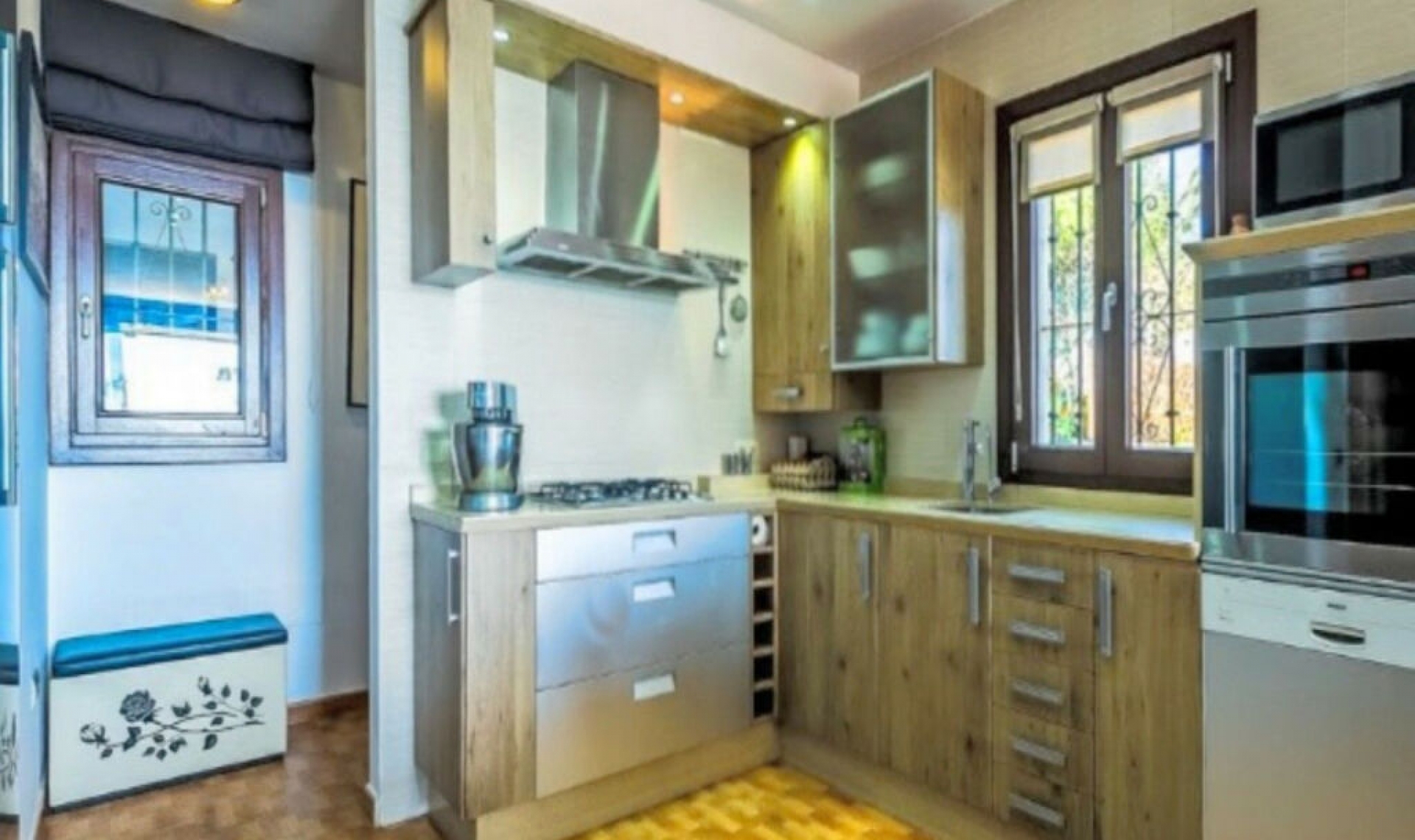Resale - Apartment -
Estepona