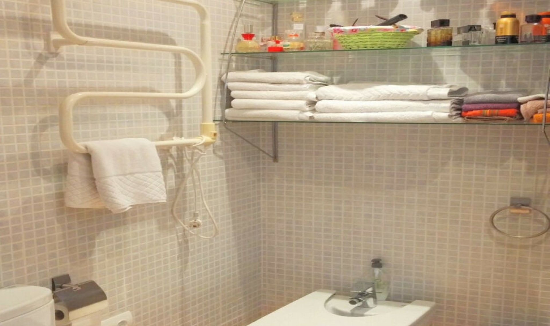 Resale - Apartment -
Estepona