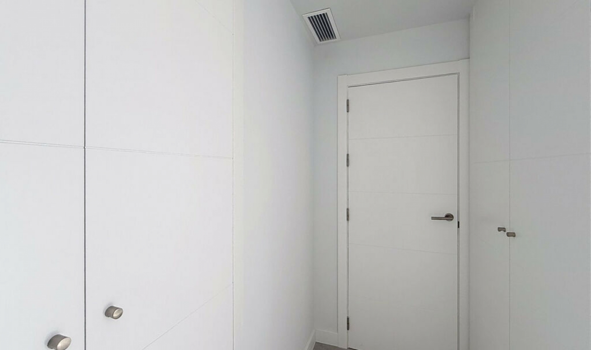 Resale - Apartment -
Estepona