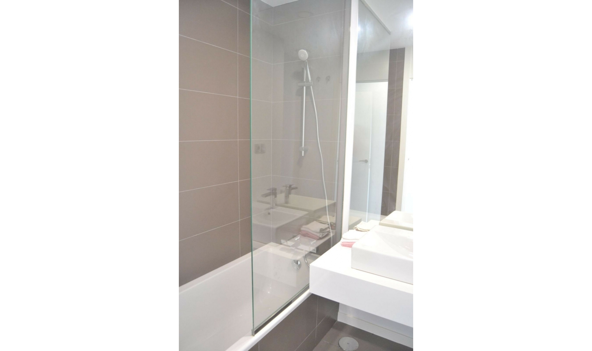 Resale - Apartment -
Estepona