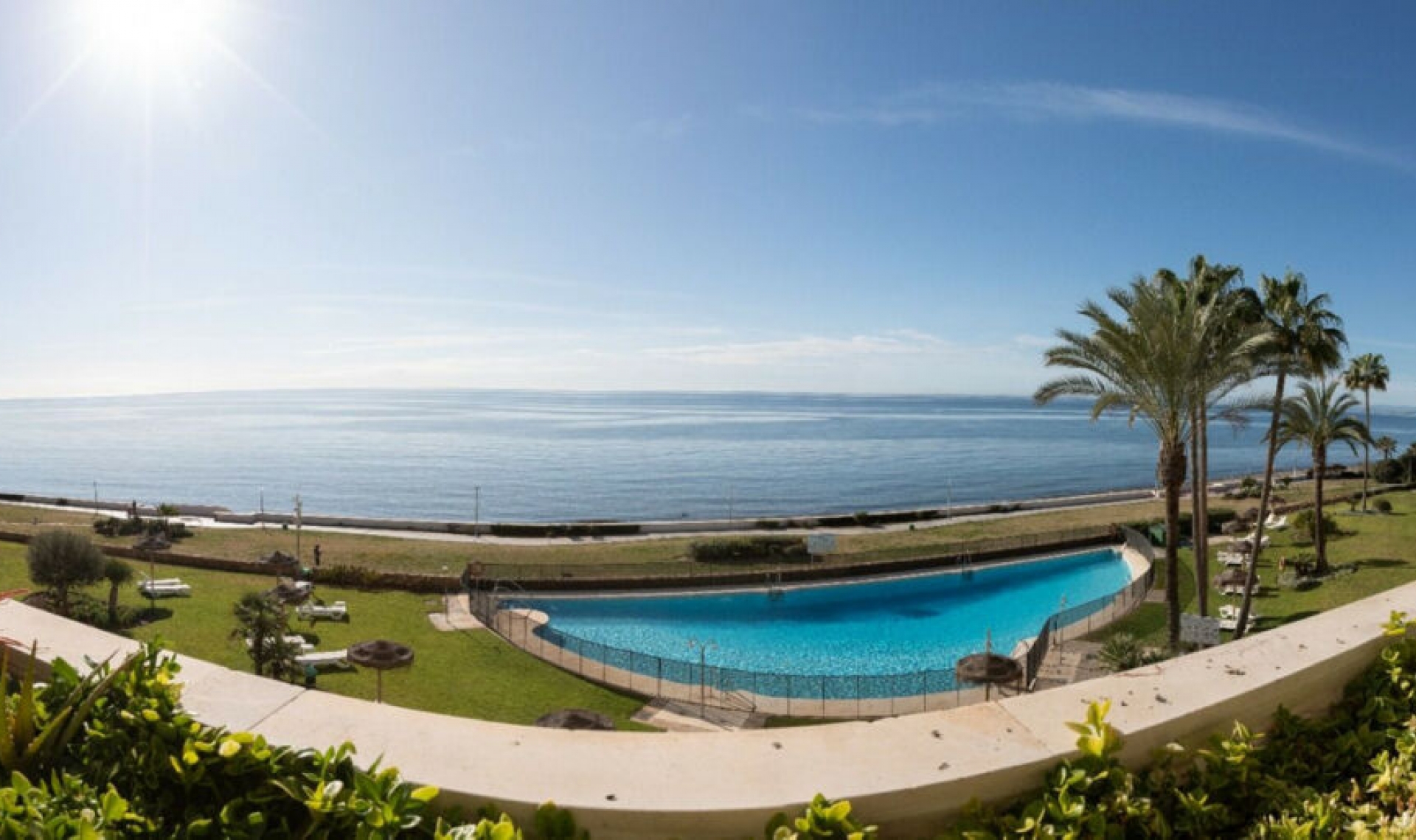 Resale - Apartment -
Estepona