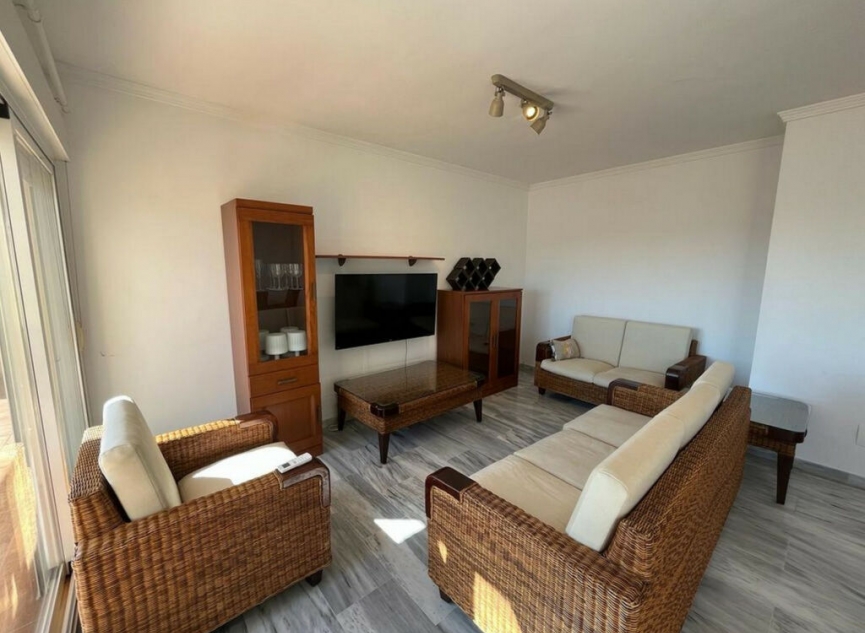 Resale - Apartment -
Estepona